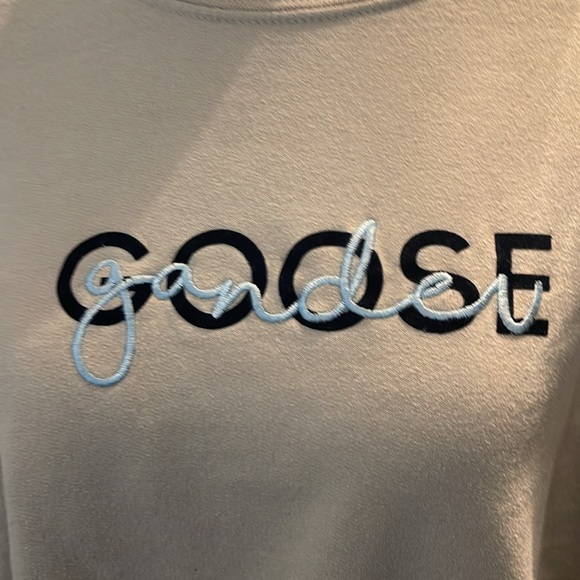 Goose & Gander Sweatshirt - Picture 2 of 4